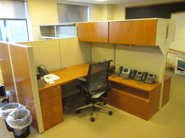 W6015C - Steelcase Answer Cubicles