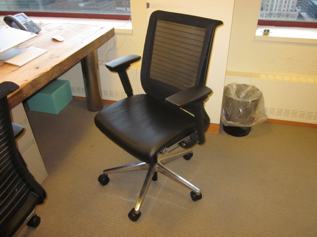 C6017 - Steelcase Think Chairs