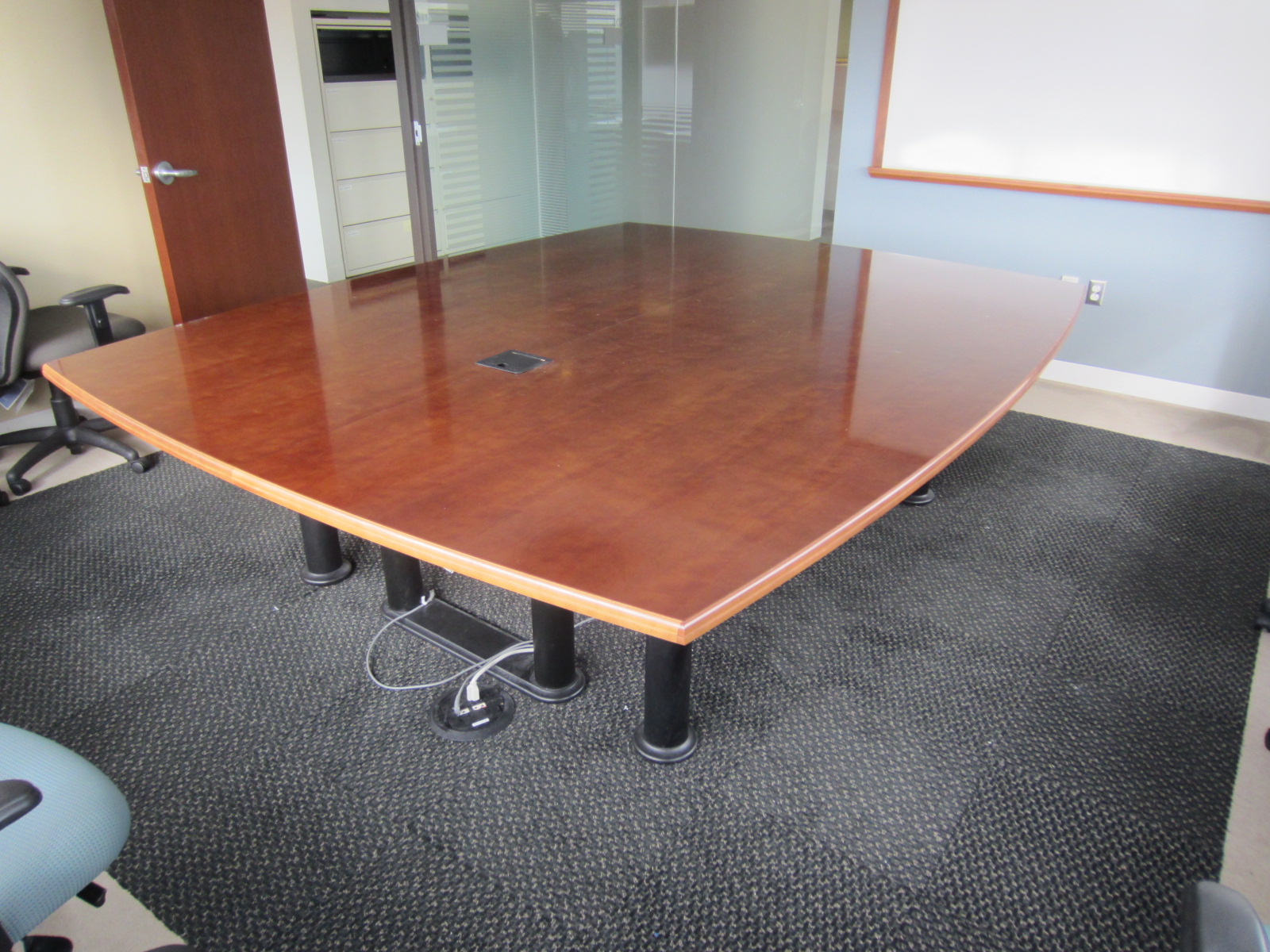 T9562 - Versteel Conference Table