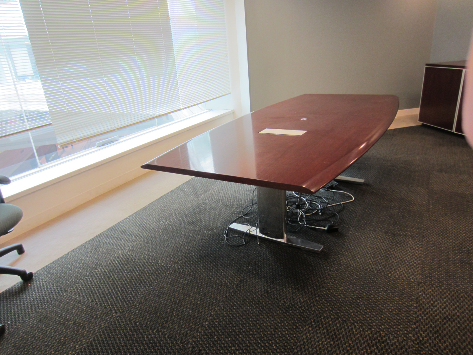 T9563C - Neinkamper Conference Table
