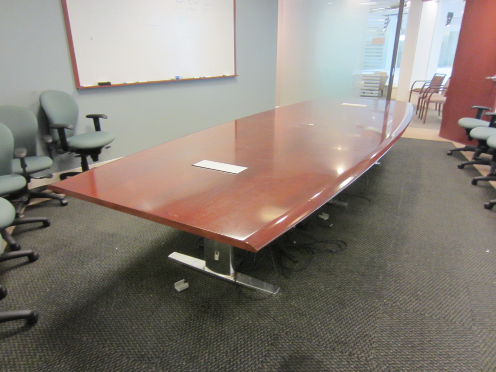 T9567C - Neinkamper Meeting Table