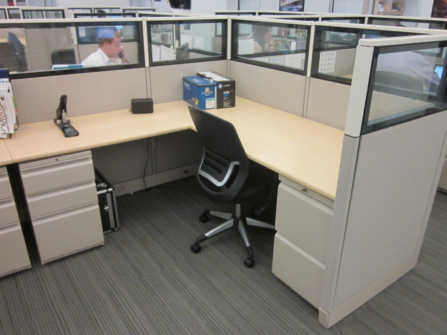 w6017 - 6' x 6' Allsteel Workstations