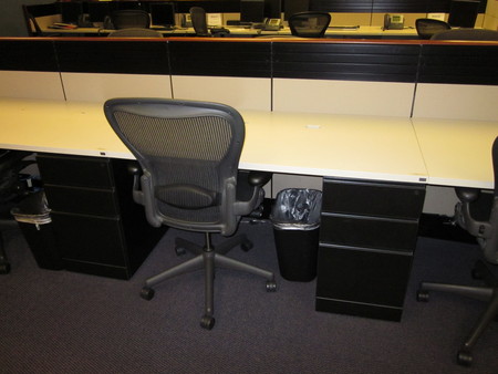 Knoll Benching Stations