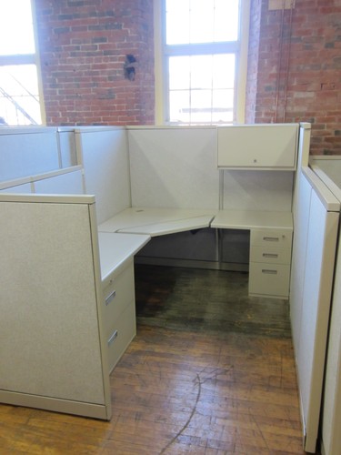 w2718 - Steelcase Avenir Workstations