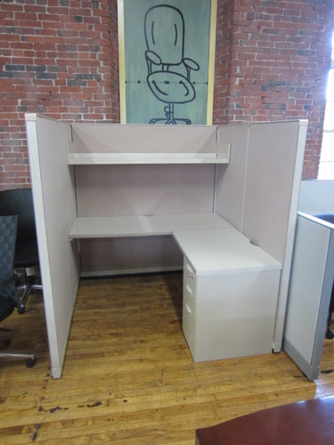 W3636 - 5' x 5' Steelcase Workstations