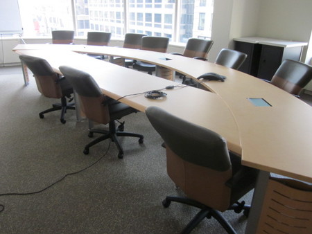 T4032L - Krug Meeting Table