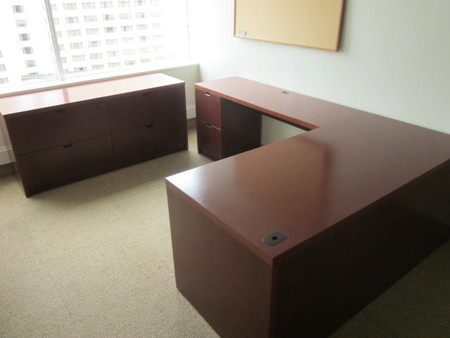D3951 - Steelcase Desk Sets