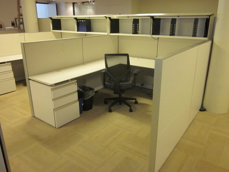 W3866 - Knoll Used Cubes 6'6" x 8'