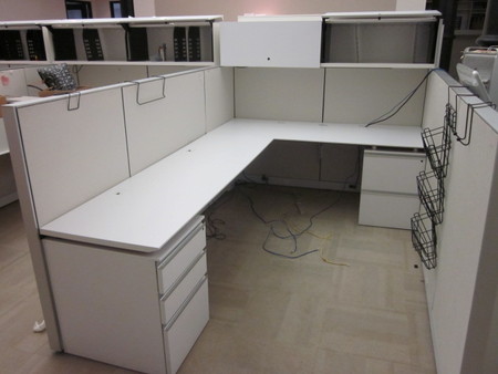 W3867 - Knoll Cubicles