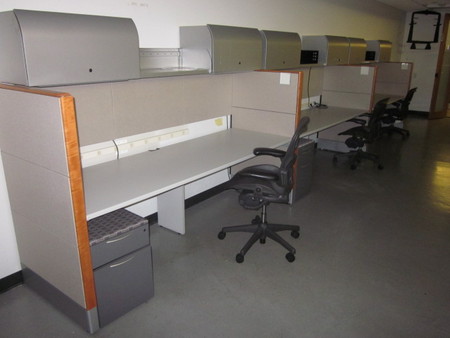 W3426 - Knoll Workstations