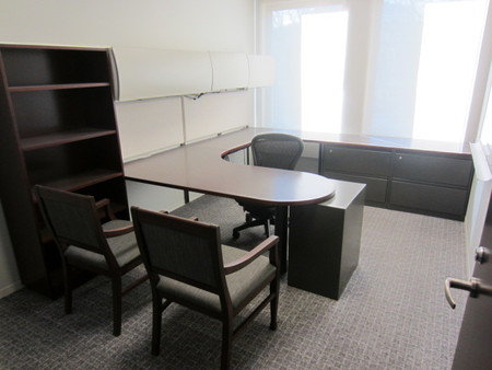 D3789C - Steelcase Desks
