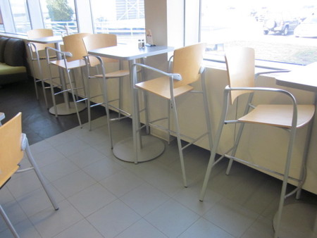 T3694 - High-Top Cafe Furniture