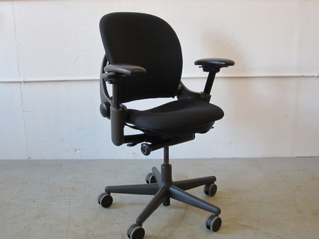 C3826C - Steelcase Leap Chairs