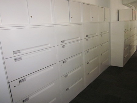 F3981 - Steelcase 200 Series Files