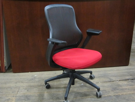 C3592 - Knoll Regeneration Chairs