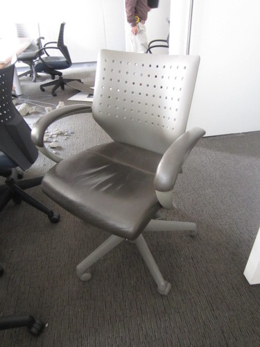 C2966C - Keilhauer Tom Chairs