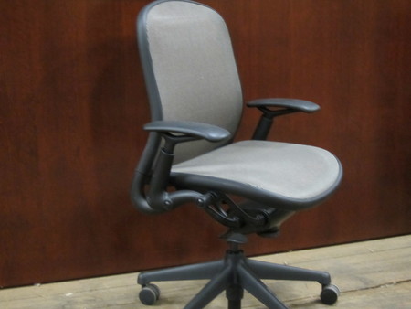 C3601 - Knoll Mesh Chairs