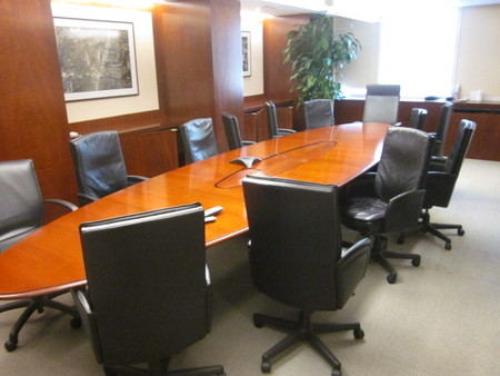T2801 - 18' Oval Meeting Table