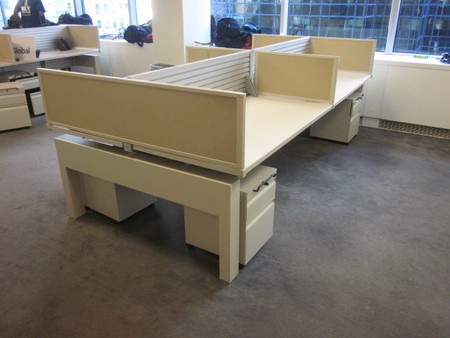 td2816 - Knoll Benching Stations