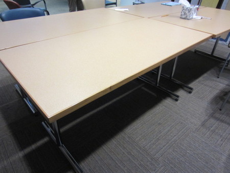 T3720 - Folding Tables