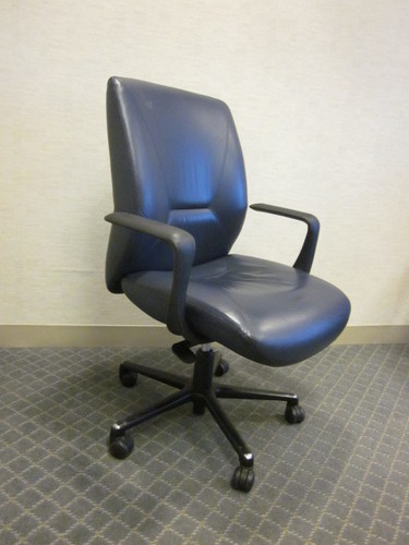 Leather Keilhauer Office Seating