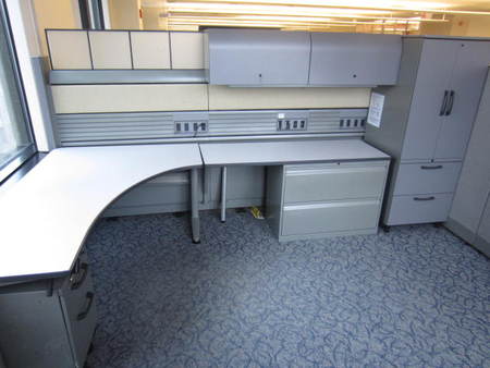 W3317 - Knoll Workstations
