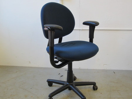 C3756A - Steelcase Criterion Chairs