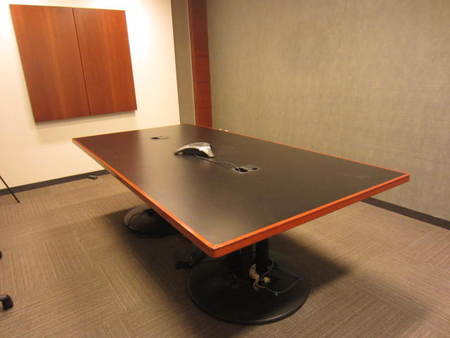 T3514 - Conference Set