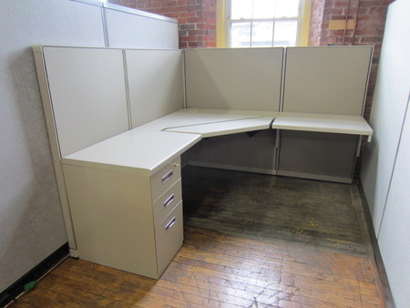 B3555 - Steelcase Cubicles