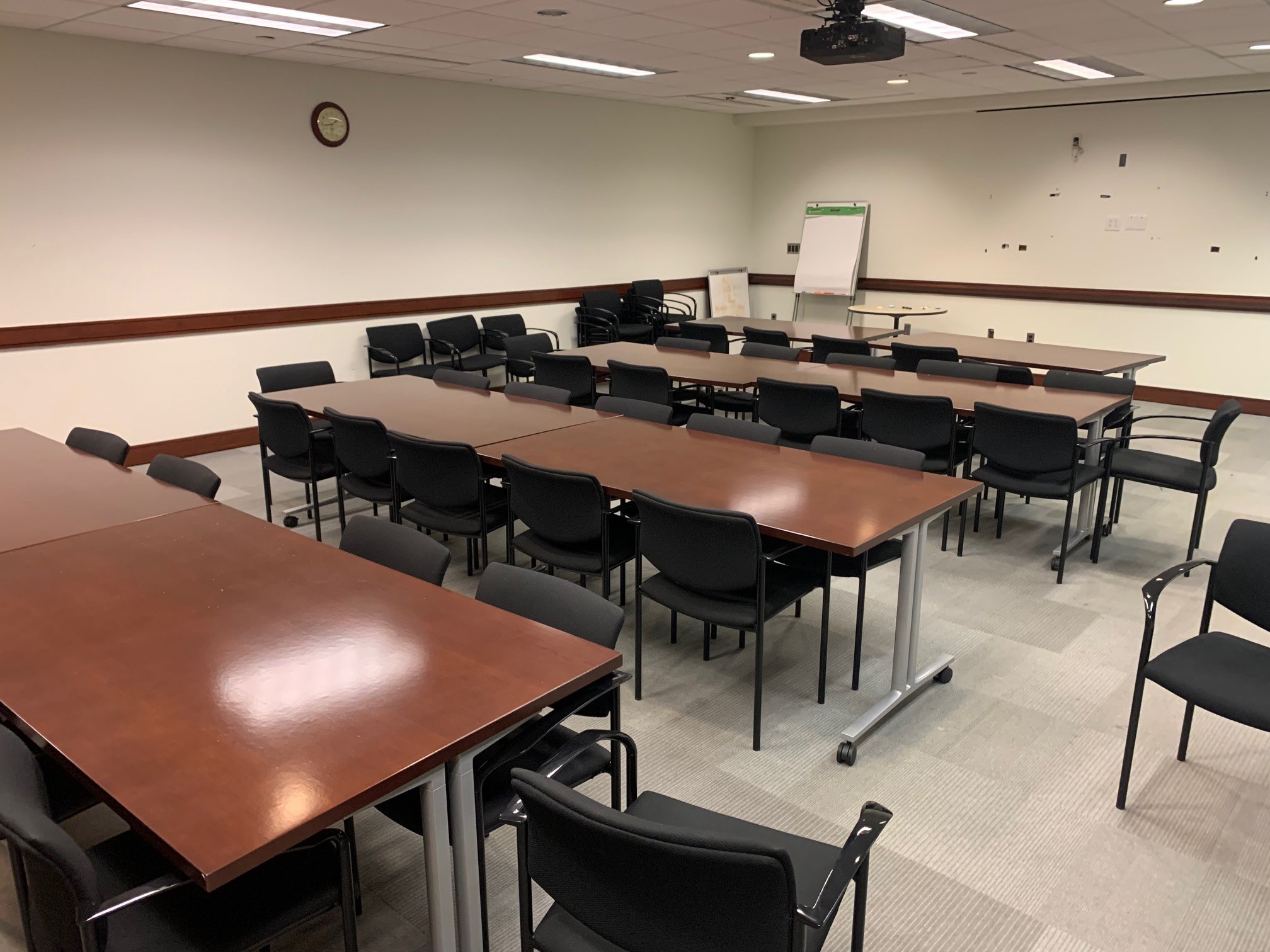 TT12031 - Mobile Training Tables