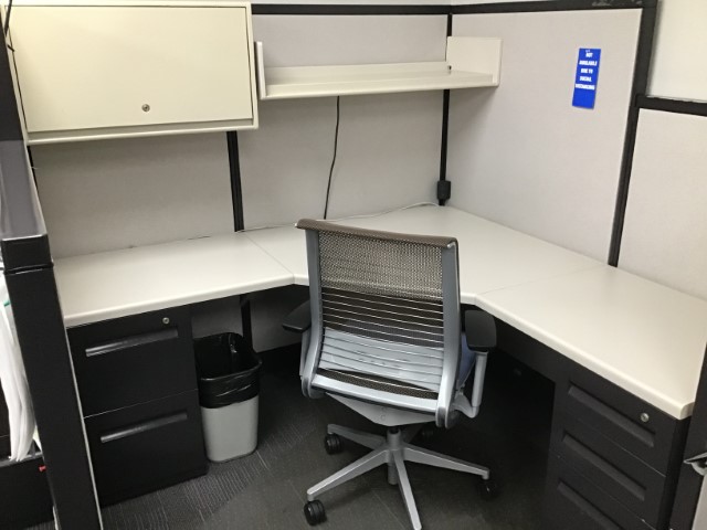 W6170 - Steelcase Avenir Cubicles