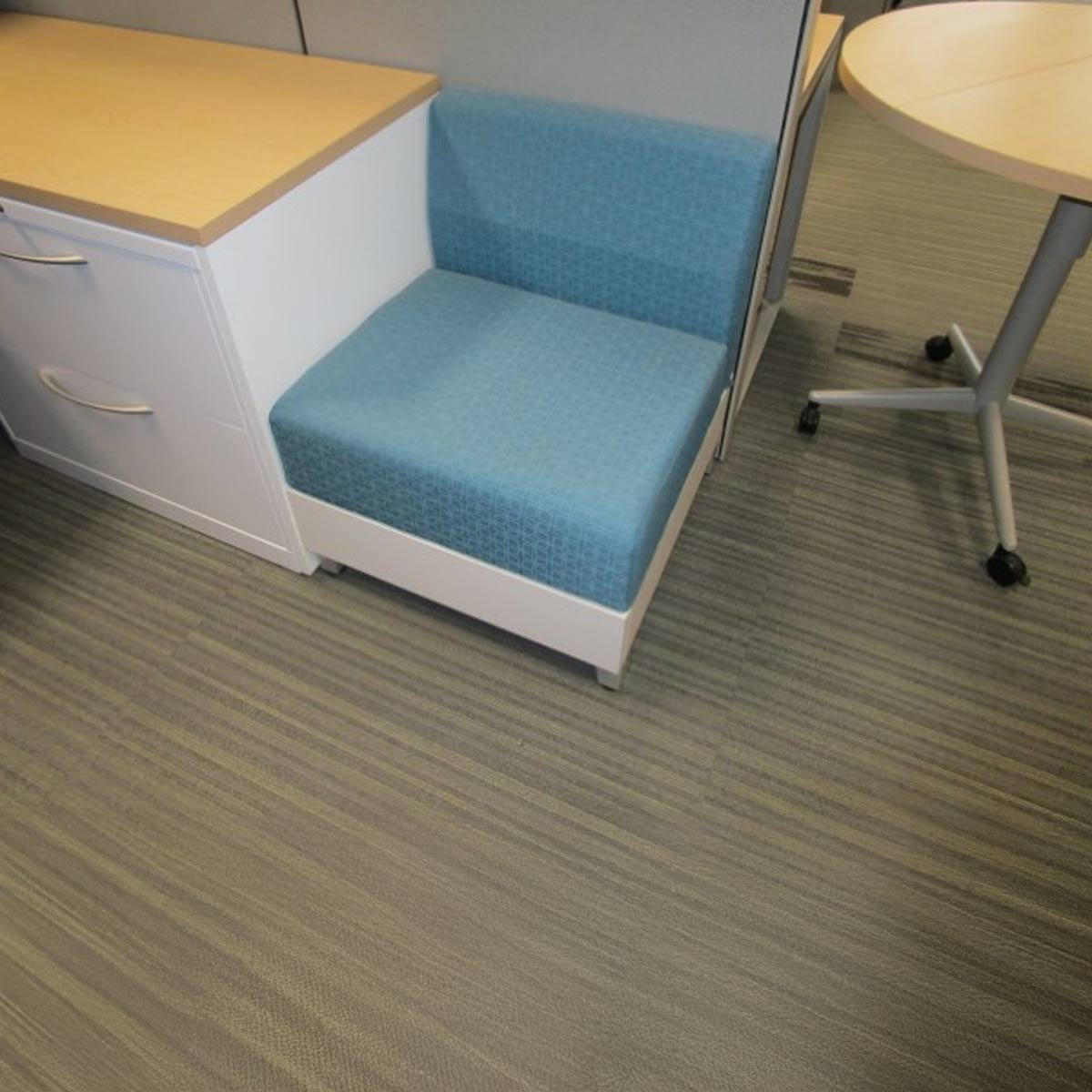 R6422 - Club Seating with Storage