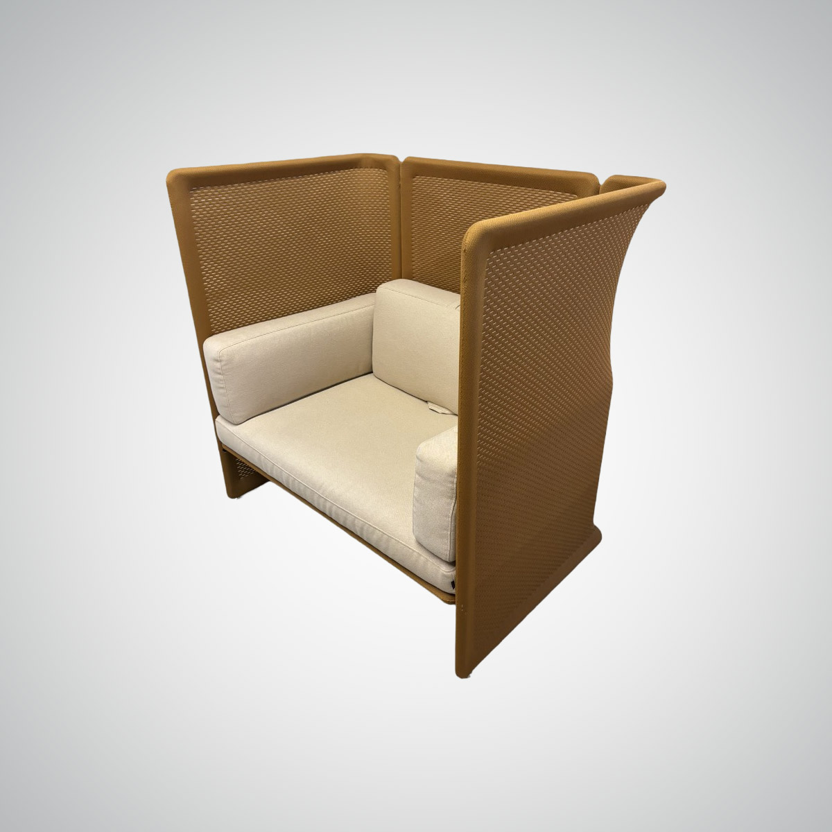R6584 - Coalesse Privacy Booths