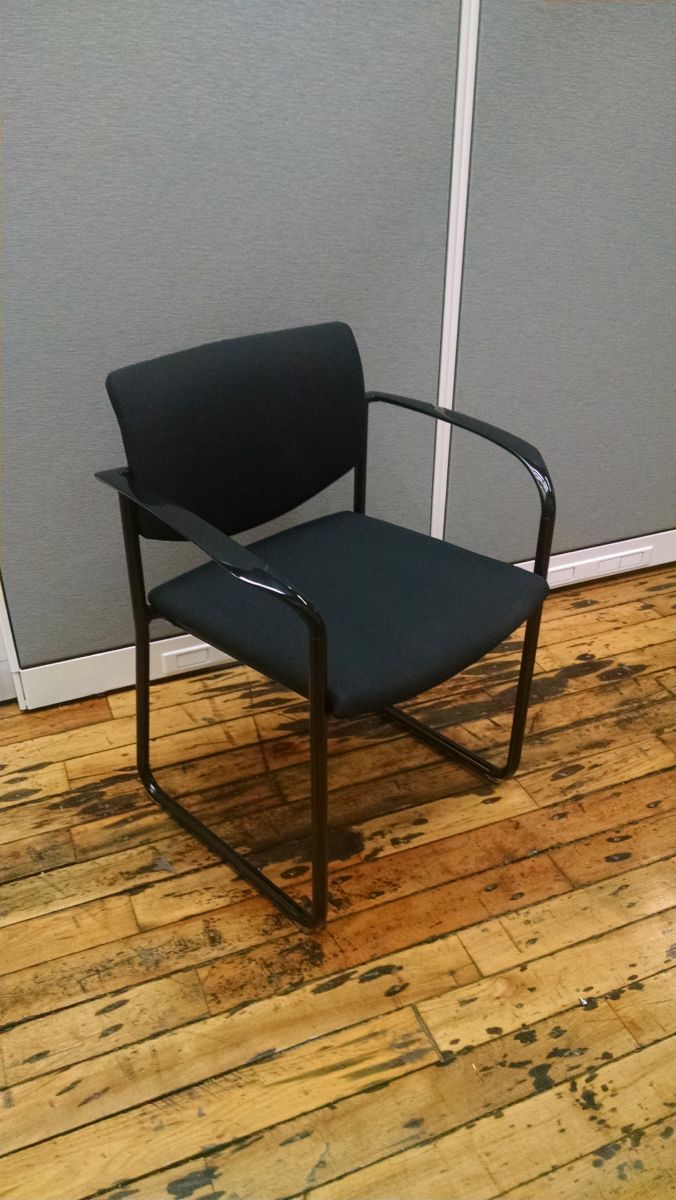 CAL10031C - Steelcase Player Chairs