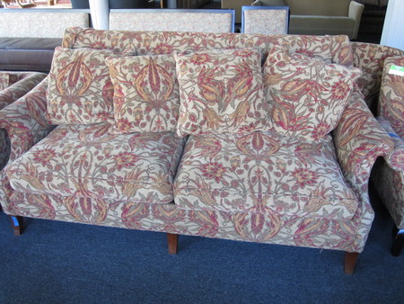 R3647 - Baker Couch