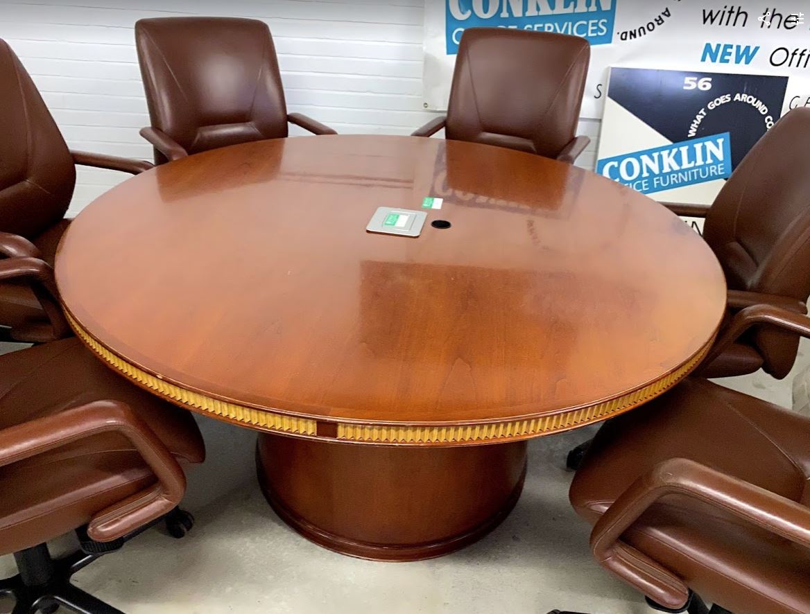 R6240 - 82" Round Table with Drum Base