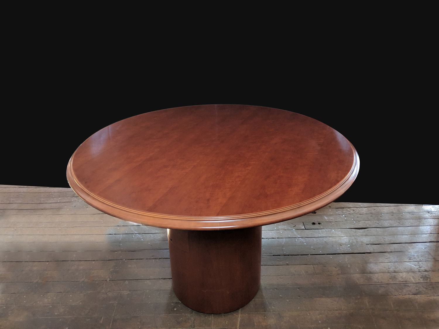 T12113 - Round Meeting Table