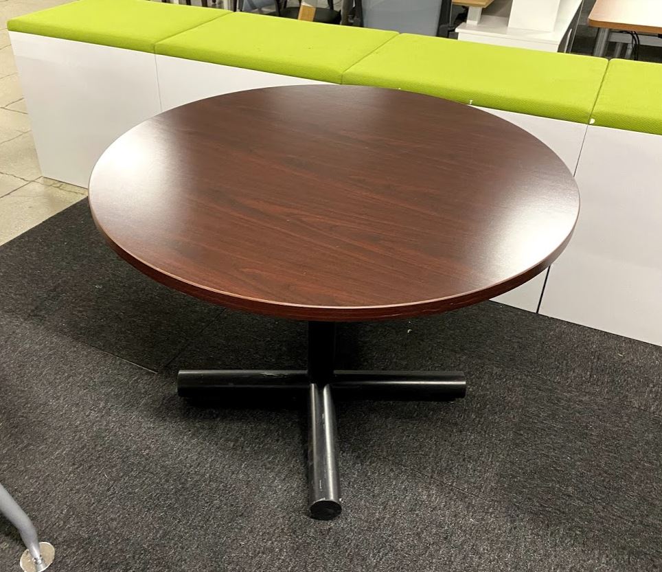 R6246 - 42" Round Table