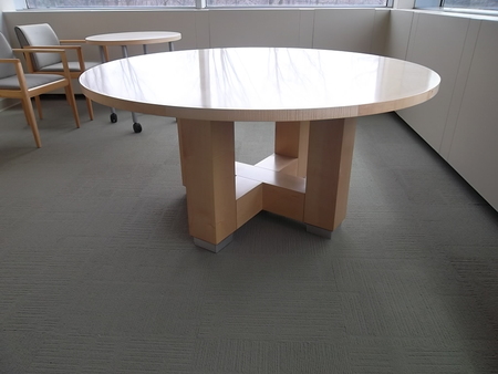 T3688 - Steelcase Tables