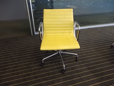 C3161 - Herman Miller Eames Chairs