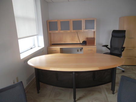 D2832 - Haworth Desk Set