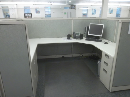 W3772 - Steelcase Avenir Cubicles