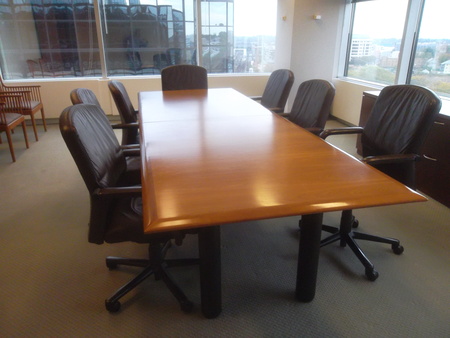 Vecta Conference Table