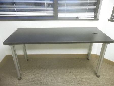 T2774 - Knoll Training Tables