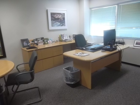 D2935 - Steelcase Desk Sets