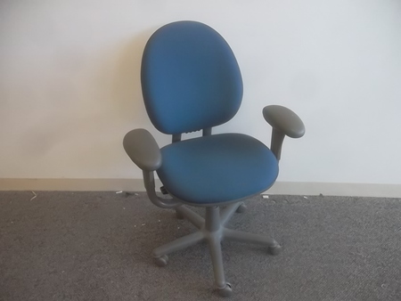 C3382 - Steelcase Criterion Chairs
