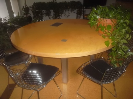 T3538 - 72" Round Table