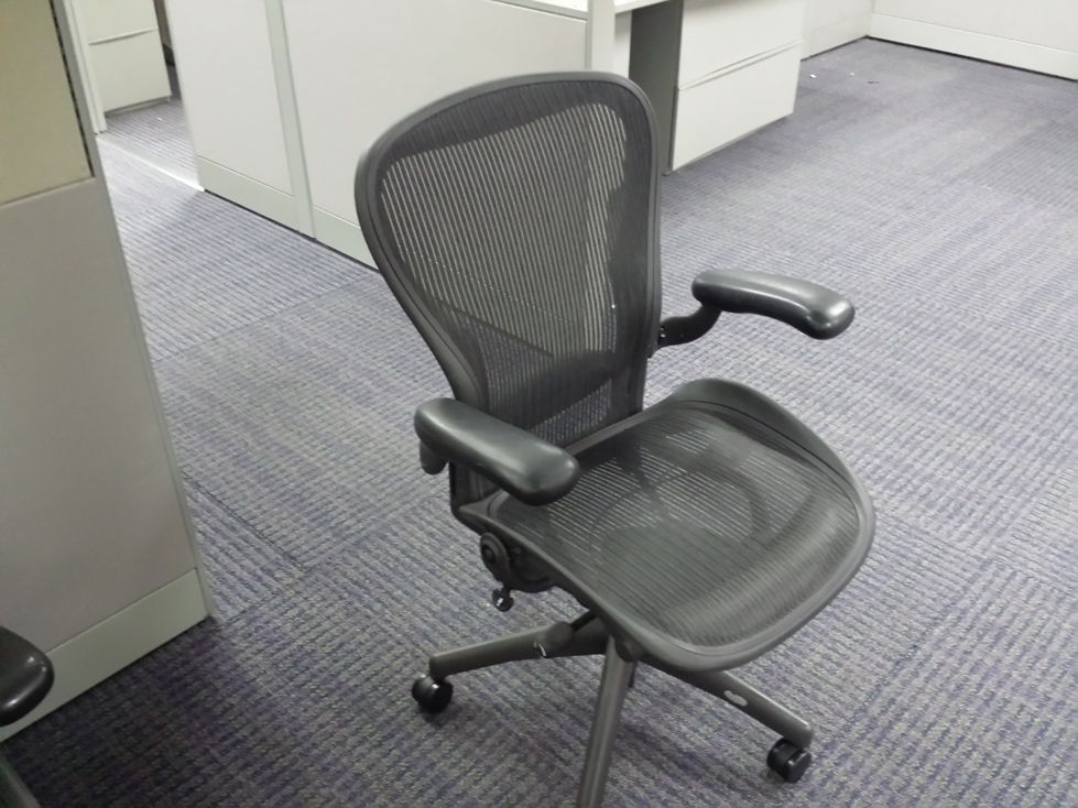 C6037 - Herman Miller Aeron Seating