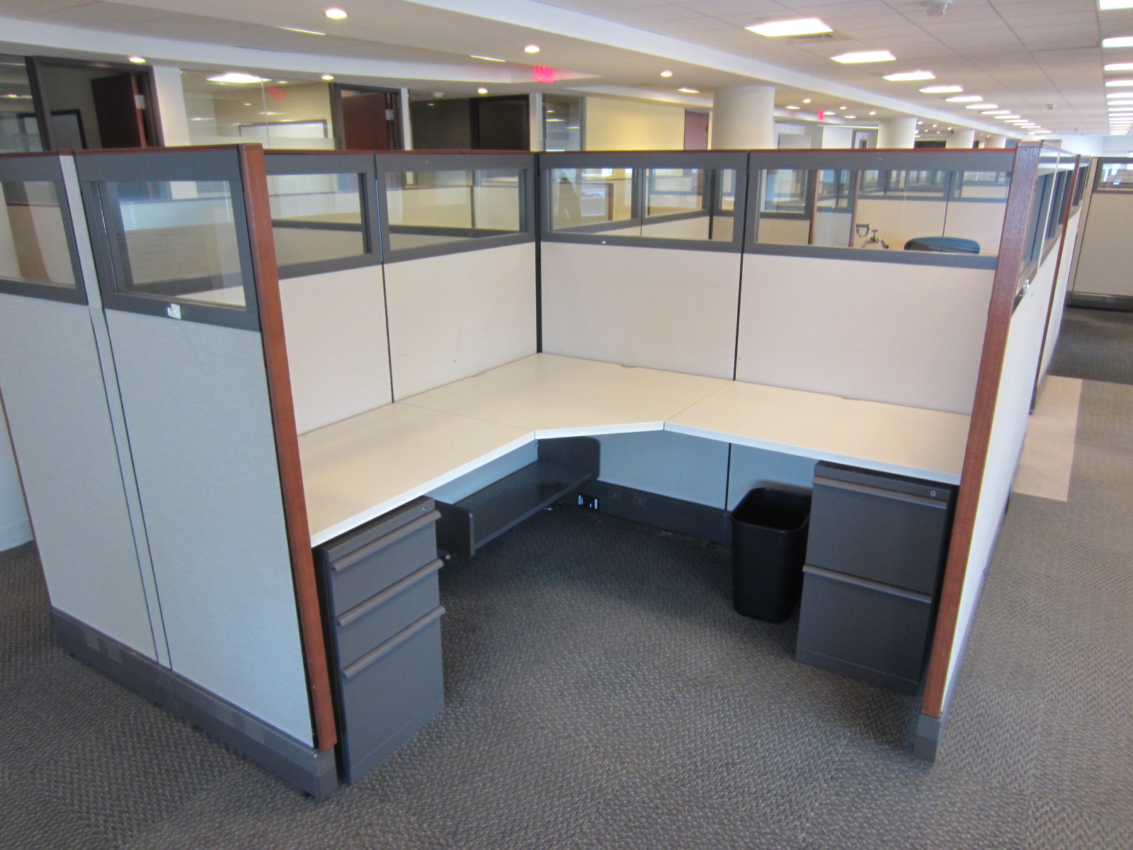 W6087 - Herman Miller AO3 Used Workstations