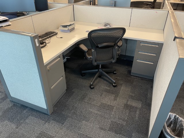 W6190 - Steelcase Answer Cubicles